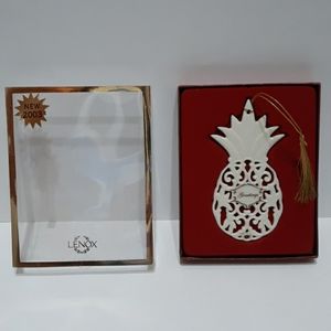 NWT Vtg Lenox Porcelain Pineapple Ornament 2003